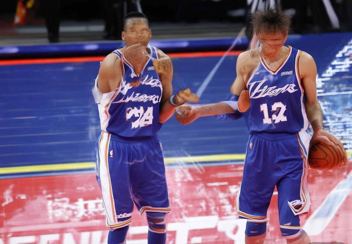 乔尔·恩比德：连续得分王背后的篮球传奇与未来展望(图3)